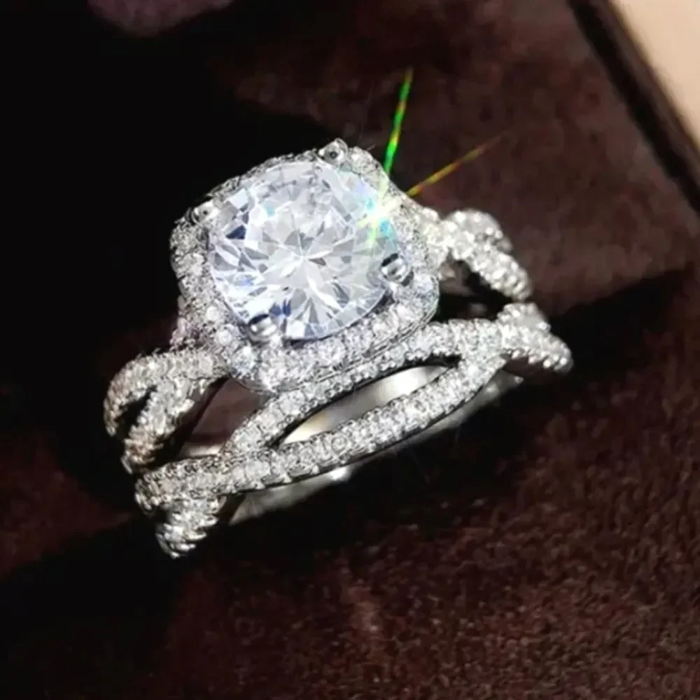 Ladies Luxury diamond wedding ring set